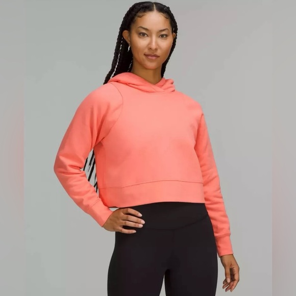 Tops - LULULEMON Loungeful
Cropped Hoodie RASPBERRY CREAM